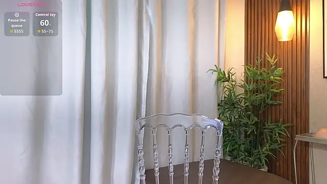 Lia Mar  online show from October 8, 2025, 6:08 pm