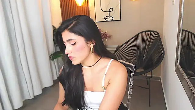 Lia Mar  online show from March 4, 2026, 6:04 pm