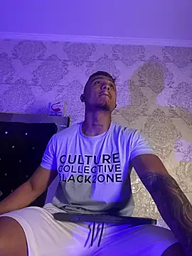 ThiagoBlaze online show from April 11, 2026, 12:09 pm