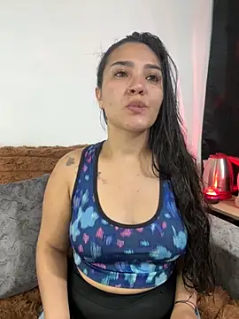 meli  brown online show from November 17, 2025, 3:32 am