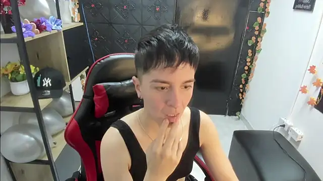  Hannah Hot online show from March 11, 2026, 2:38 am