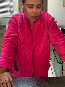 jayjayja19 online show from June 27, 2026, 12:22 pm