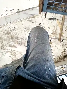 Snapshot of OmeningFurorji chatting on February 1, 2026, 9:40 am OmeningFurorji online show from February 1, 2026, 9:40 am