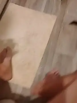 hugenicecock7979 online show from September 18, 2025, 6:55 pm