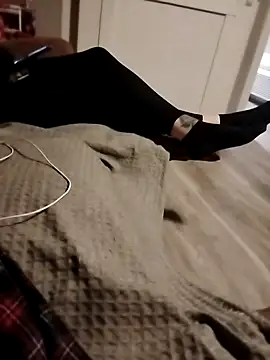 hugenicecock7979 online show from September 24, 2025, 5:14 am