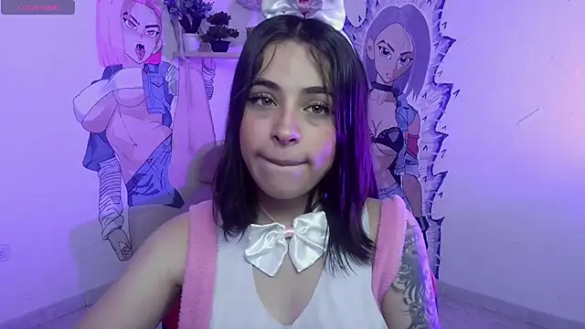 sofi lara28 online show from December 18, 2025, 12:31 pm