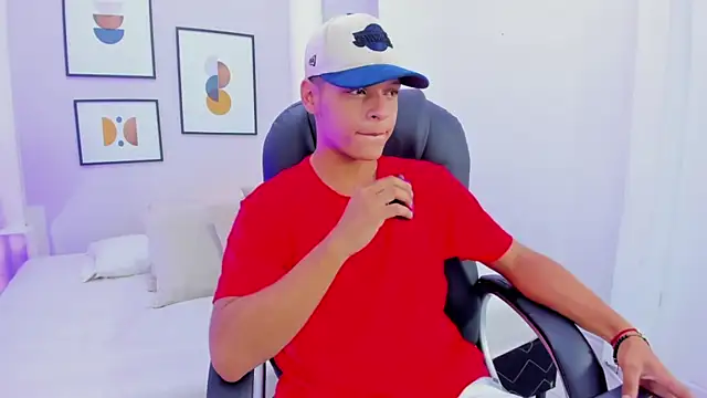 Ricky Owens1 online show from November 7, 2025, 8:35 pm