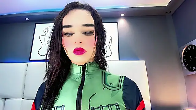 Valeria Rouss online show from October 8, 2025, 10:54 pm