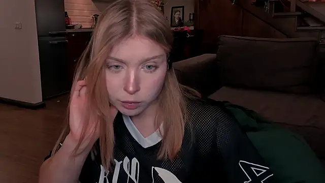 VanillaLivitski online show from November 3, 2025, 2:31 pm