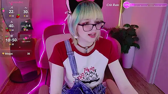 CoralineYoung online show from July 5, 2026, 11:28 am