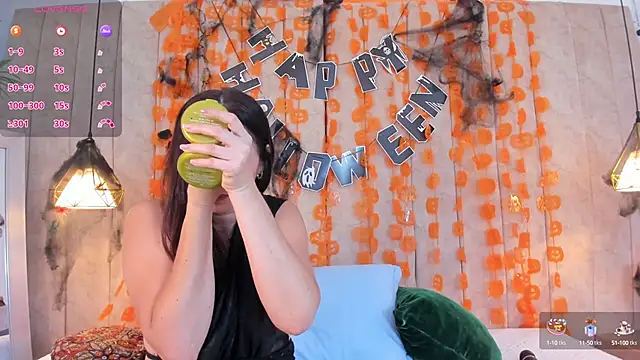 Snapshot of Anantaa_ chatting on October 13, 2025, 11:45 am Anantaa online show from October 13, 2025, 11:45 am