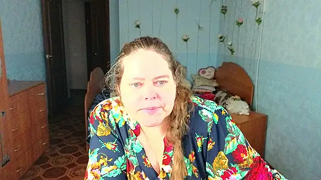 Audrey Aura online show from November 2, 2025, 6:18 am