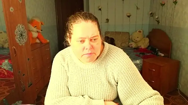 Audrey Aura online show from November 24, 2025, 5:18 am