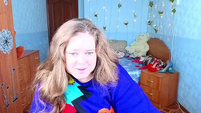 Audrey Aura online show from October 24, 2025, 5:17 am