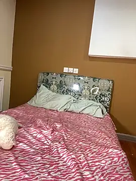 Monakeys online show from November 11, 2025, 6:36 pm