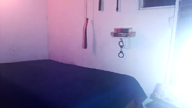 Snapshot of indomitaFox chatting on February 8, 2026, 3:59 am indomitaFox online show from February 8, 2026, 3:59 am