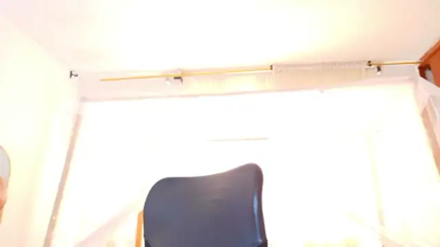 loreaniss online show from February 14, 2026, 7:47 pm