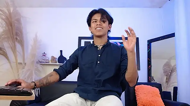 Snapshot of dreyk20 chatting on September 23, 2025, 6:15 pm dreyk20 online show from September 23, 2025, 6:15 pm