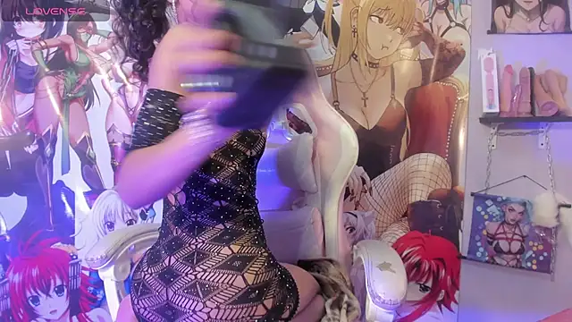 Snapshot of Kylie_Moan chatting on October 18, 2025, 5:42 am Kylie Moan online show from October 18, 2025, 5:42 am