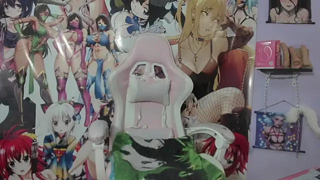 Snapshot of Kylie_Moan chatting on October 14, 2025, 4:13 am Kylie Moan online show from October 14, 2025, 4:13 am