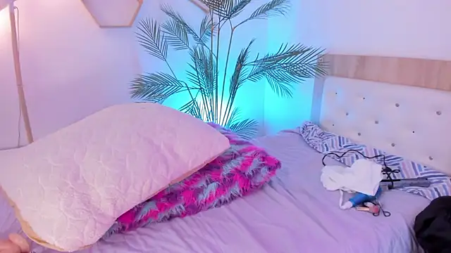 Hadid Jimenez  online show from March 9, 2026, 7:39 pm