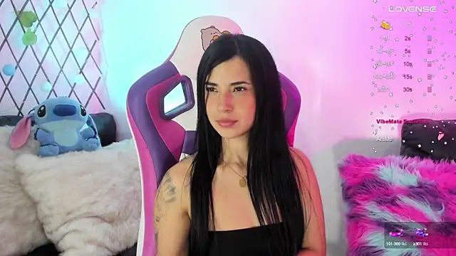 Hadid Jimenez  online show from October 9, 2025, 8:31 pm