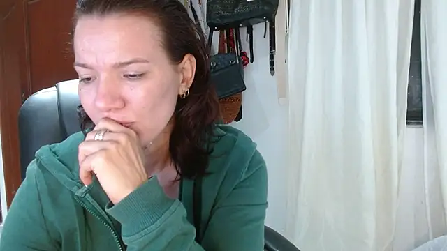 Snapshot of BriggiteSkyAngels chatting on October 31, 2025, 3:25 am BriggiteSkyAngels online show from October 31, 2025, 3:25 am