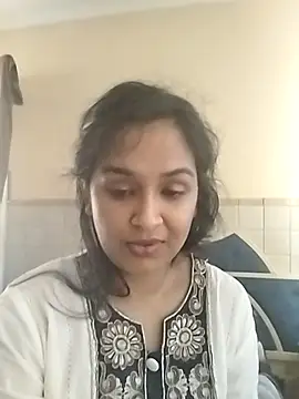 cute indianxo online show from February 4, 2026, 8:53 am