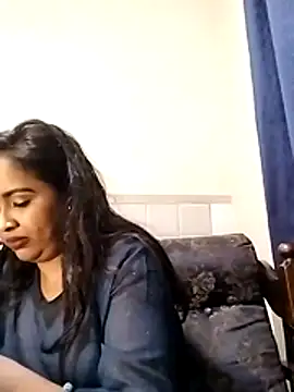 cute indianxo online show from February 28, 2026, 6:40 pm