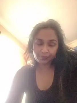 cute indianxo online show from July 18, 2026, 12:47 pm