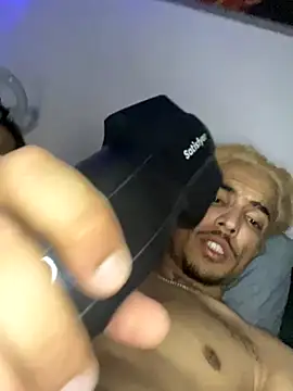 Snapshot of luluycoco chatting on October 5, 2025, 11:39 pm luluycoco online show from October 5, 2025, 11:39 pm