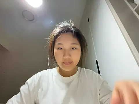 Snapshot of xena0501 chatting on November 3, 2025, 5:49 pm xena0501 online show from November 3, 2025, 5:49 pm