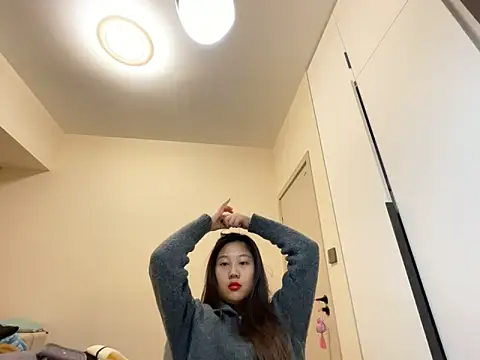 xena0501 online show from December 14, 2025, 10:10 am