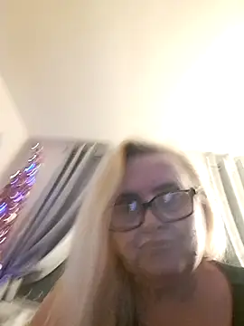 Nawty-Blonde-Nymph online show from November 29, 2025, 7:25 pm