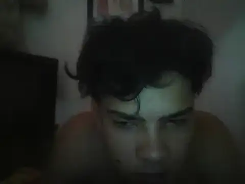 Snapshot of dani_titan320 chatting on October 26, 2025, 8:31 pm dani titan320 online show from October 26, 2025, 8:31 pm