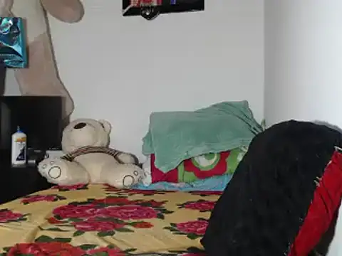 Snapshot of dani_titan320 chatting on September 26, 2025, 5:42 pm dani titan320 online show from September 26, 2025, 5:42 pm