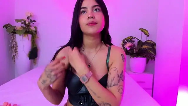 MaiaaCandy online show from January 7, 2026, 11:21 pm