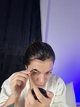 AmaiaSalvatore online show from January 9, 2026, 9:33 pm