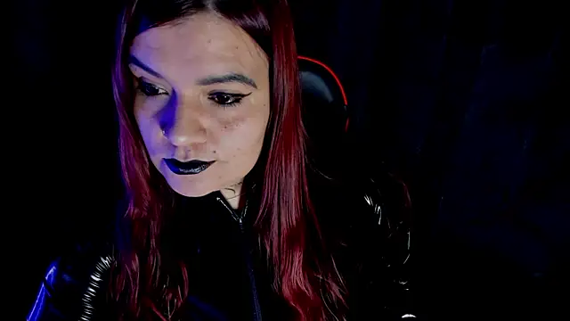 Snapshot of Moon_Dark520 chatting on November 25, 2025, 3:51 am Moon Dark520 online show from November 25, 2025, 3:51 am