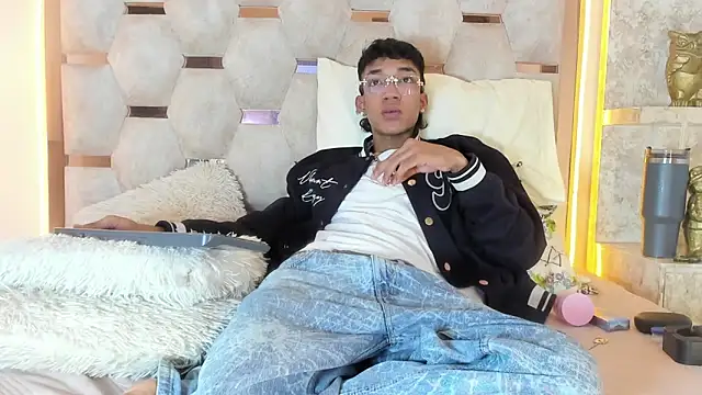 Lucass Blaze online show from November 1, 2025, 9:30 pm