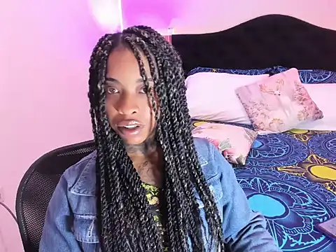 Pauline Fox online show from April 14, 2026, 3:44 am