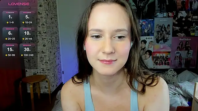 LucyRose3 online show from October 29, 2025, 4:44 am