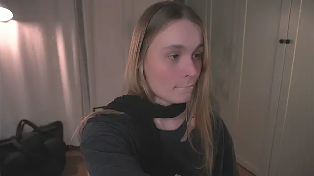 lisa schiele online show from February 7, 2026, 8:50 pm