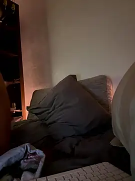 Snapshot of SwingWingWomanSweden chatting on January 12, 2026, 9:41 pm SwingWingWomanSweden online show from January 12, 2026, 9:41 pm