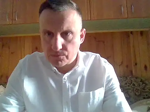 Maksymilian1 online show from April 5, 2026, 8:43 am
