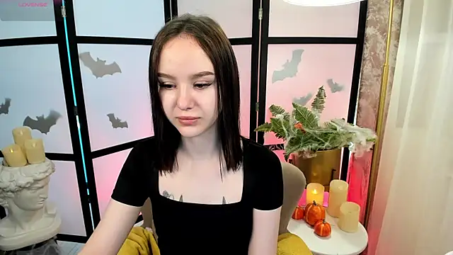 MarySparkle online show from October 14, 2025, 4:46 am