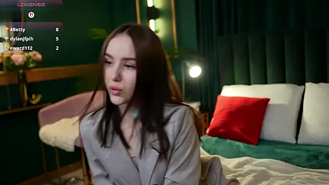 MarySparkle online show from April 6, 2026, 4:46 am