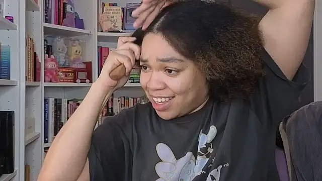 zahrabliss online show from October 23, 2025, 12:42 am