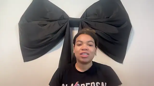 zahrabliss online show from October 18, 2025, 4:42 pm