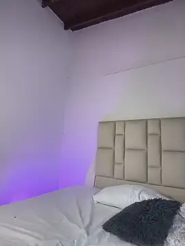 Eve  Queen online show from November 12, 2025, 11:58 am